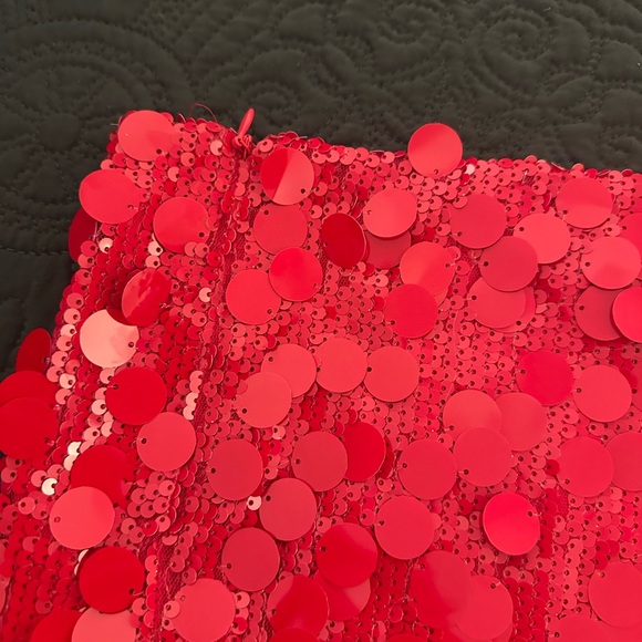 Edikted Sabina Low-Rise Sequin Mini Skirt - Picture 4 of 4